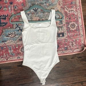 Aritzia bodysuit XS
